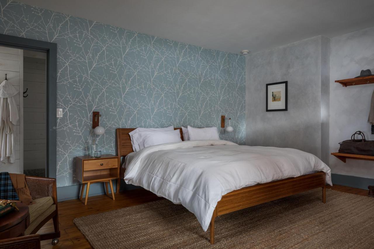 Howland House Mount Tremper エクステリア 写真