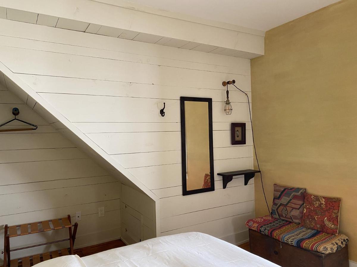 Howland House Mount Tremper エクステリア 写真